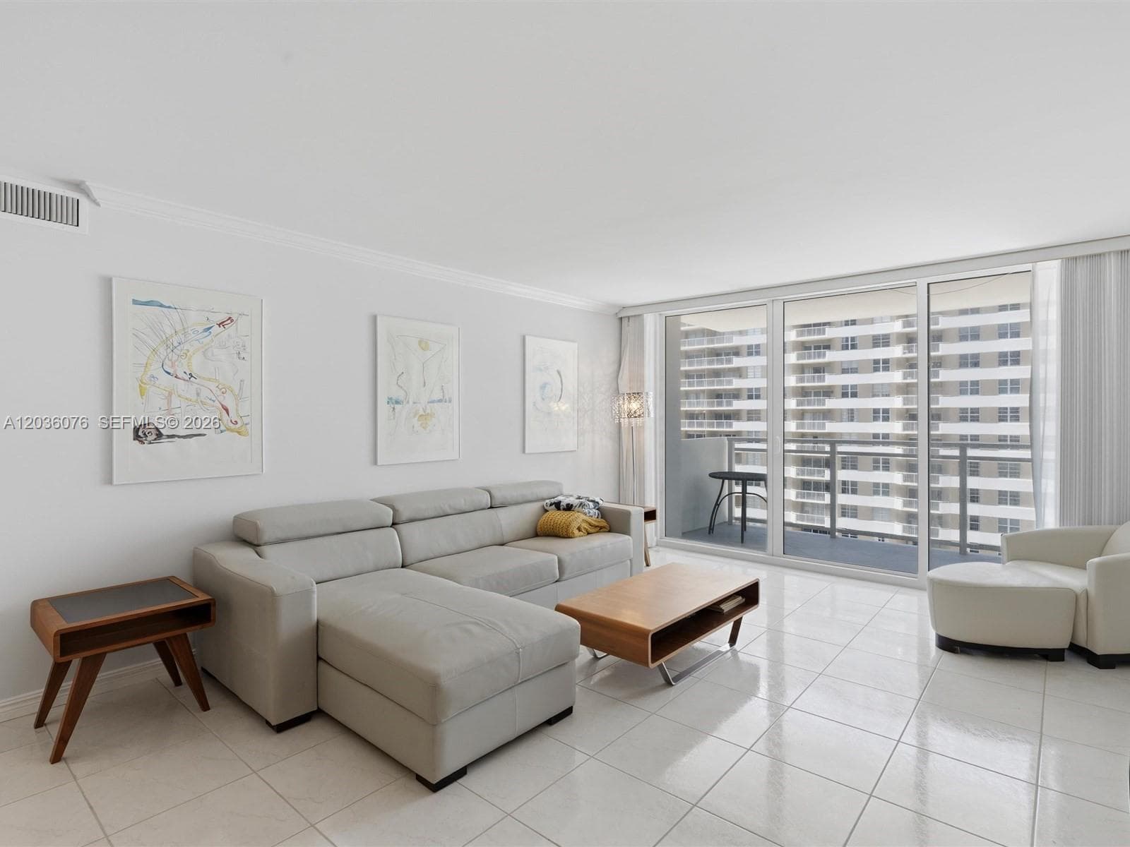 PARKER PLAZA · #1123 in Hallandale Beach - Photo 14
