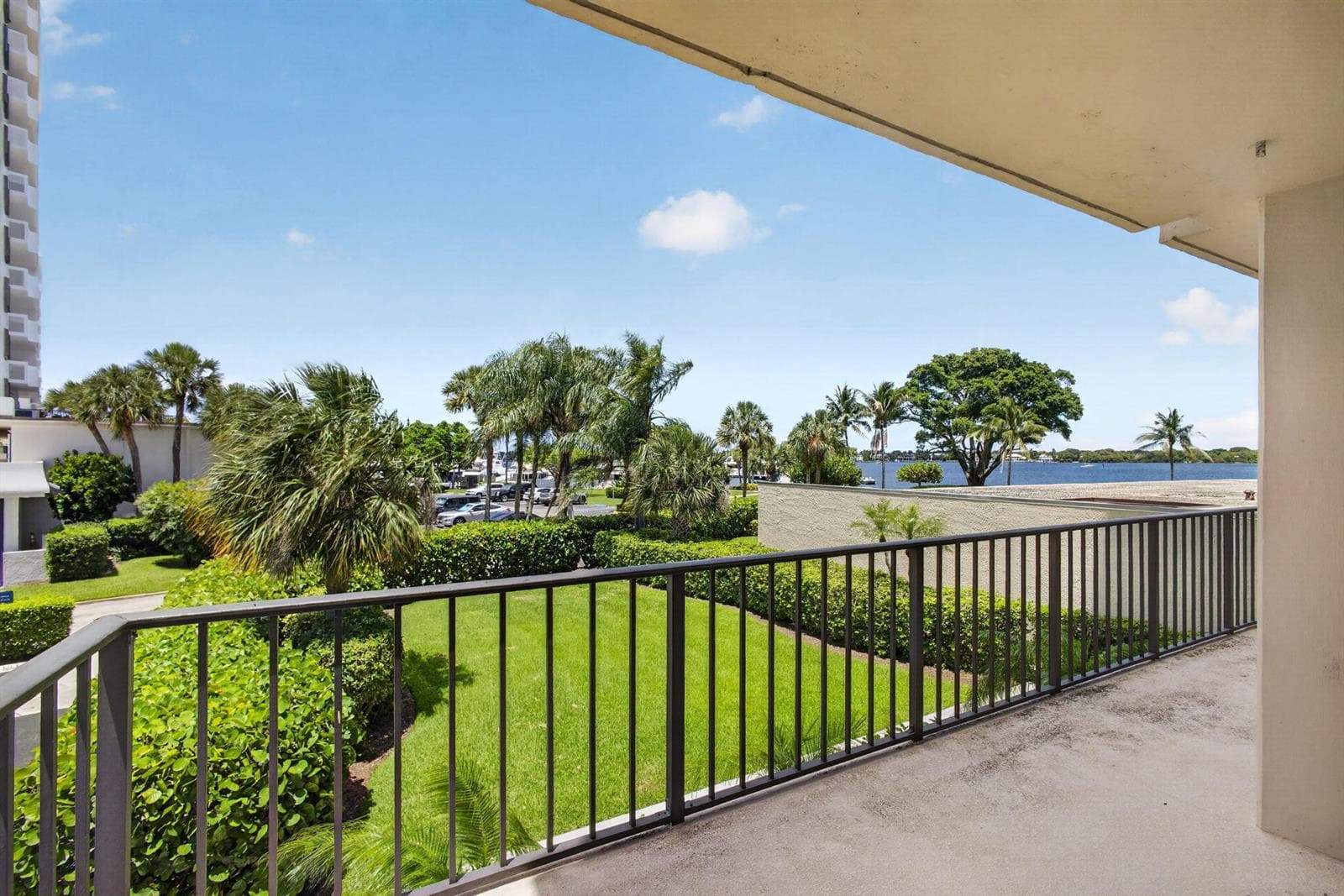1-web-or-mls-5D1A2887