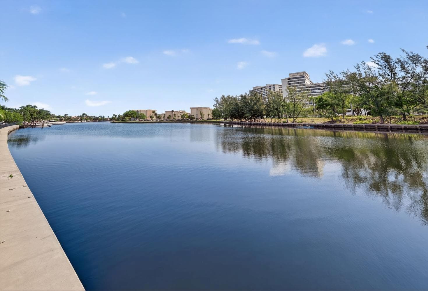 400 Diplomat Parkway-large-012-012-0002