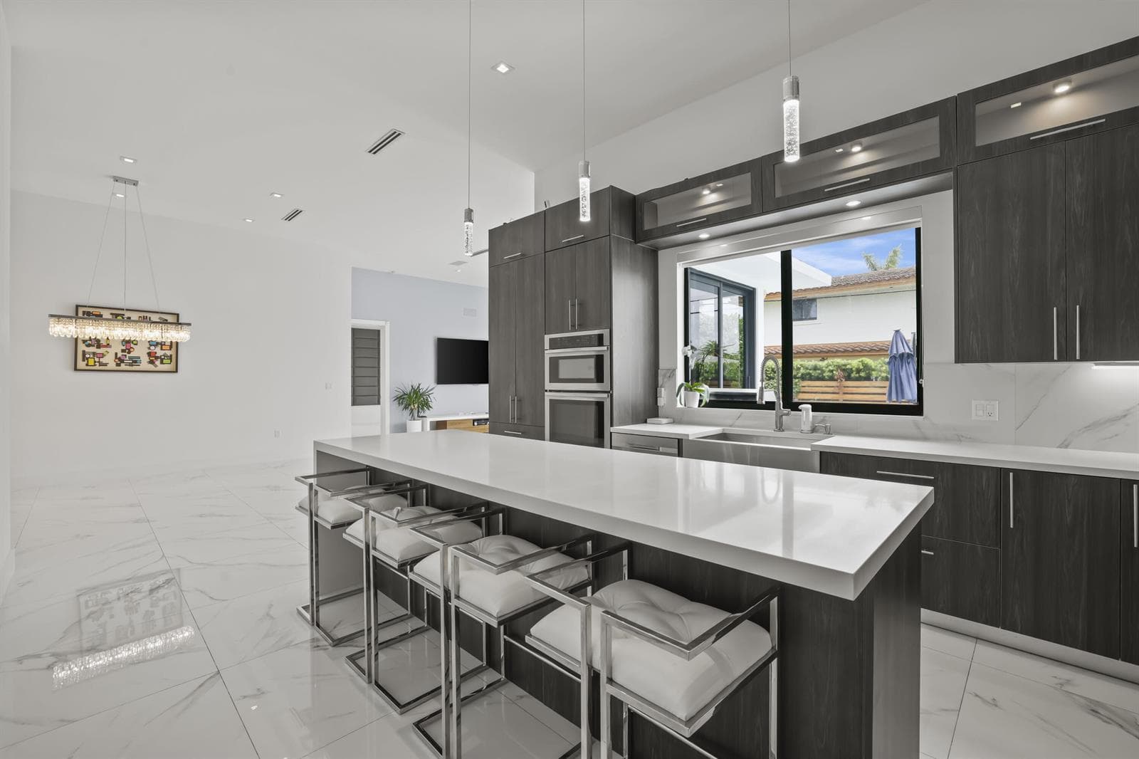 2620 Southeast 6th St - 14.jpg-FULL