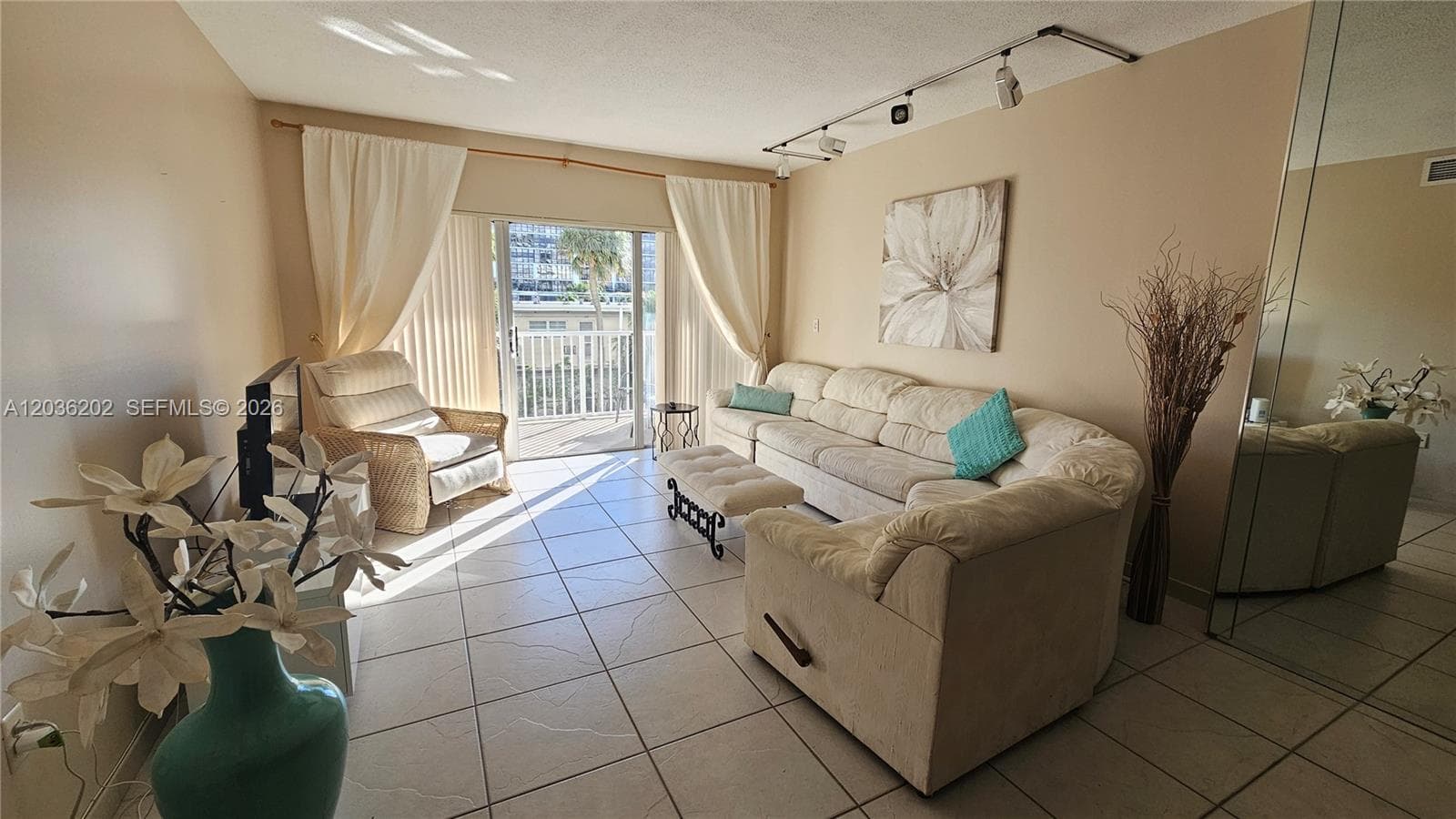 The Hemispheres · #ML in Hallandale Beach - Photo 17