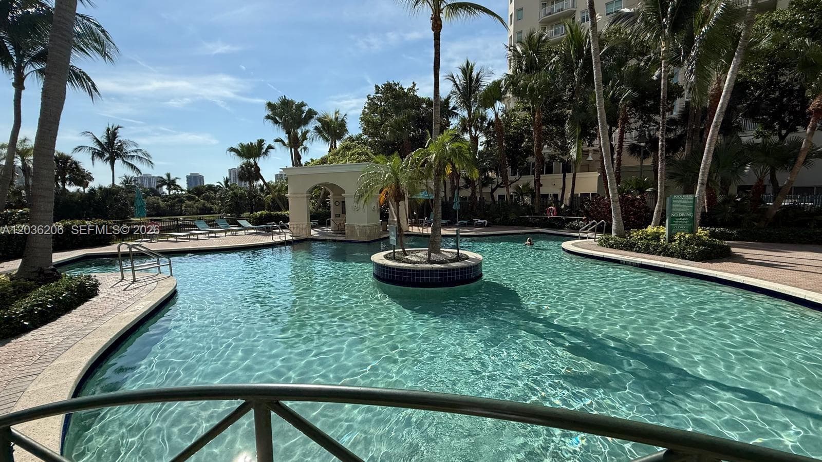 TURNBERRY ON THE GREEN CO · #1212 in Aventura - Photo 3