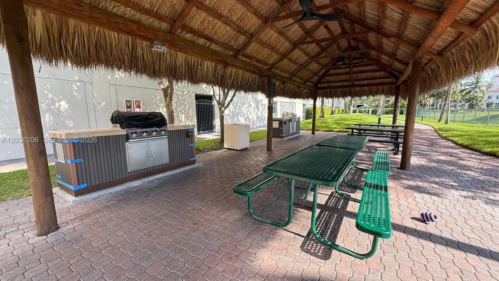 TURNBERRY ON THE GREEN CO · #1212 in Aventura - Photo 10