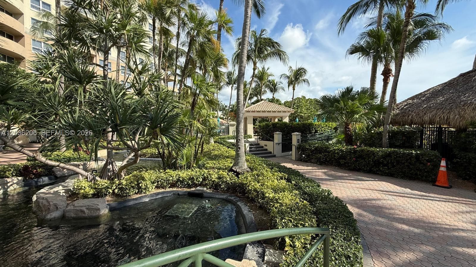 TURNBERRY ON THE GREEN CO · #1212 in Aventura - Photo 4