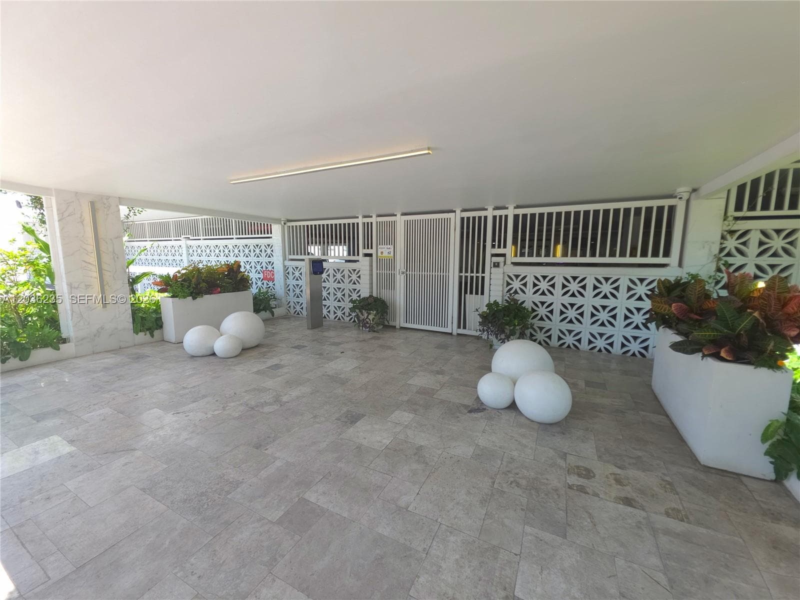 THE PRESIDENTIAL CONDO · #304 in Miami Beach - Photo 26