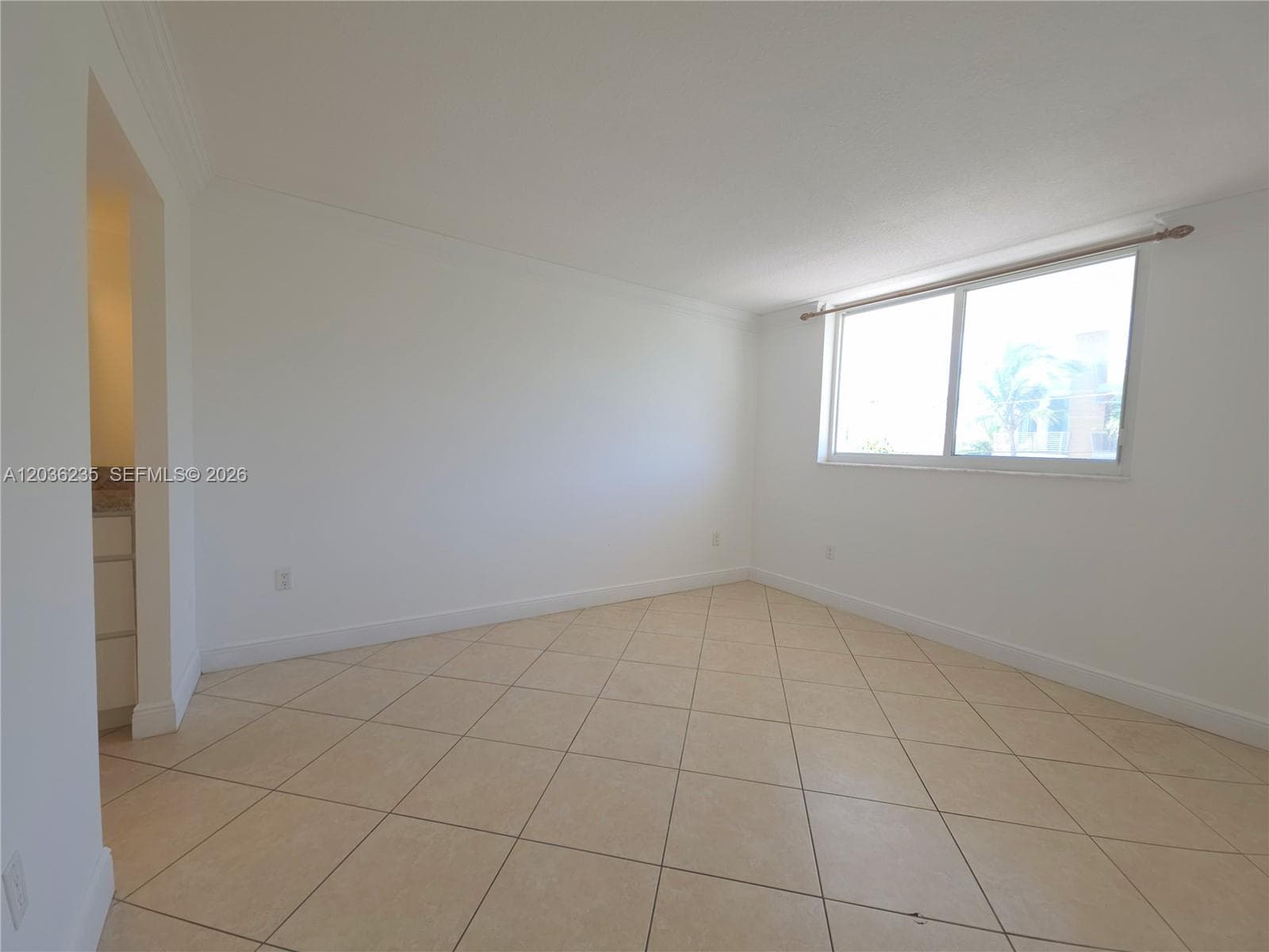 THE PRESIDENTIAL CONDO · #304 in Miami Beach - Photo 9