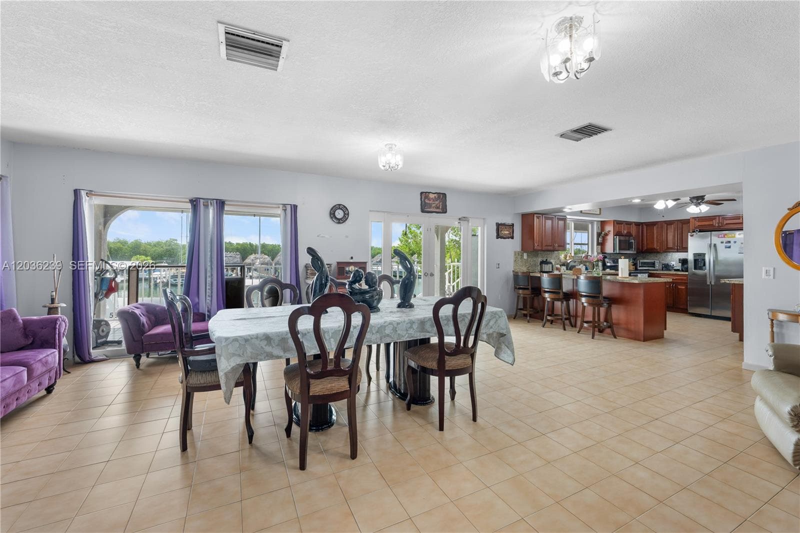 2100 Avenue H photo 15