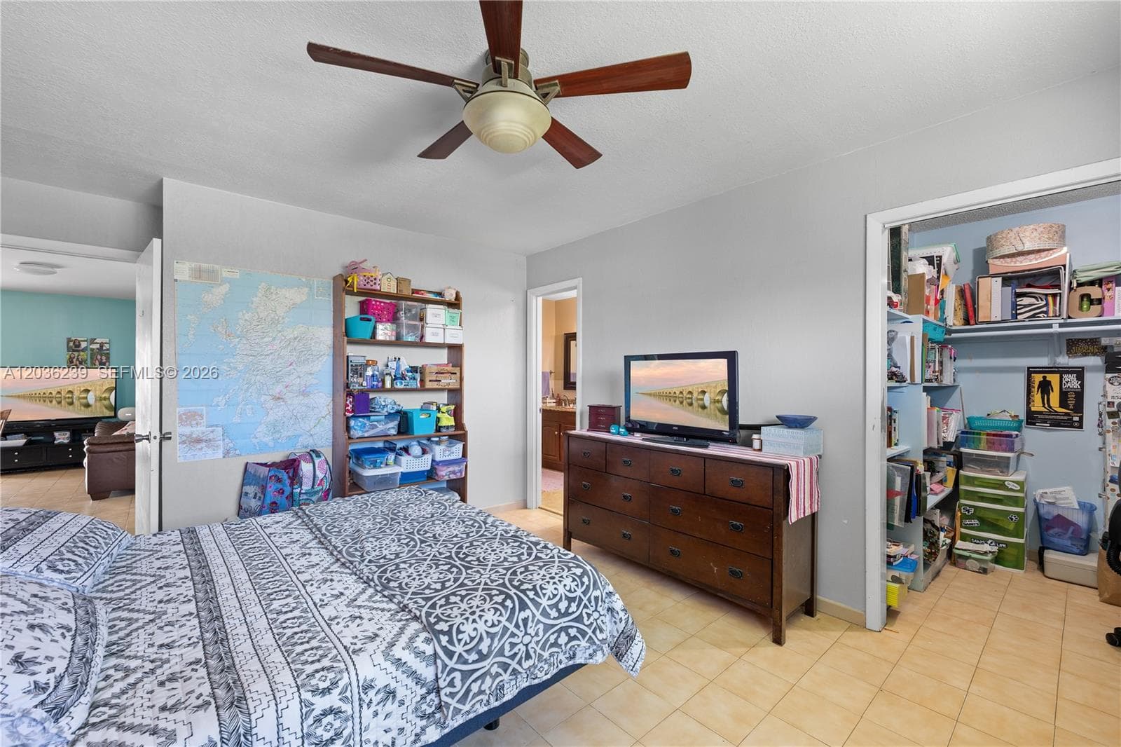2100 Avenue H photo 25