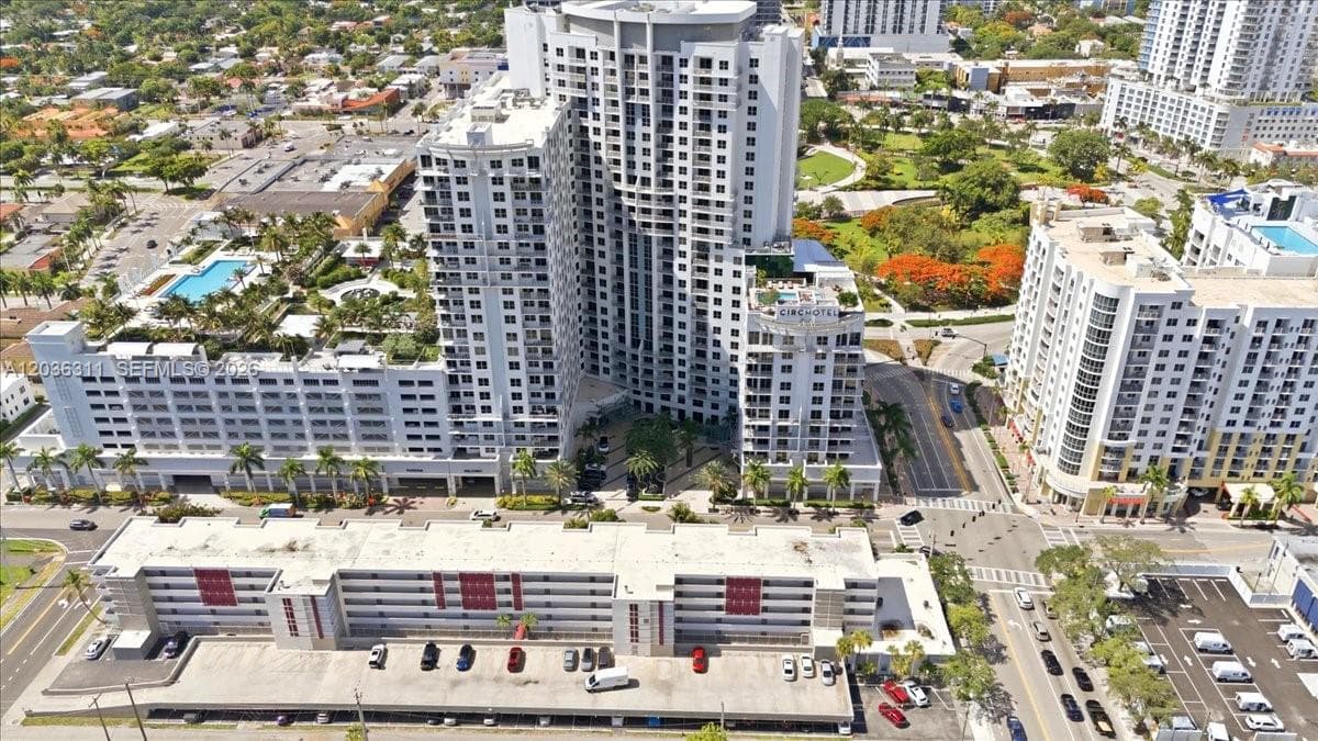 Circ Residences · #703 in Hollywood - Photo 62