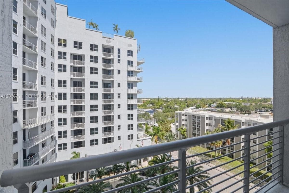Circ Residences · #703 in Hollywood - Photo 20