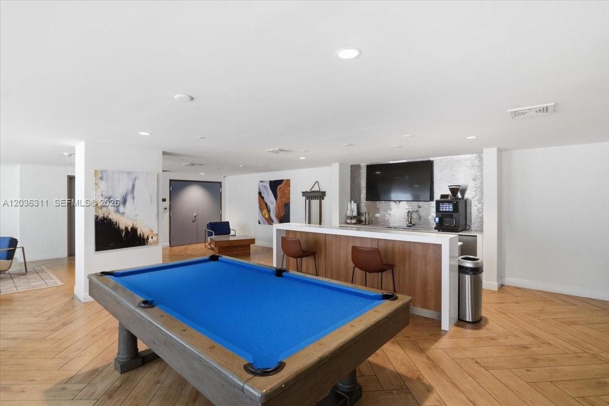 Circ Residences · #703 in Hollywood - Photo 34