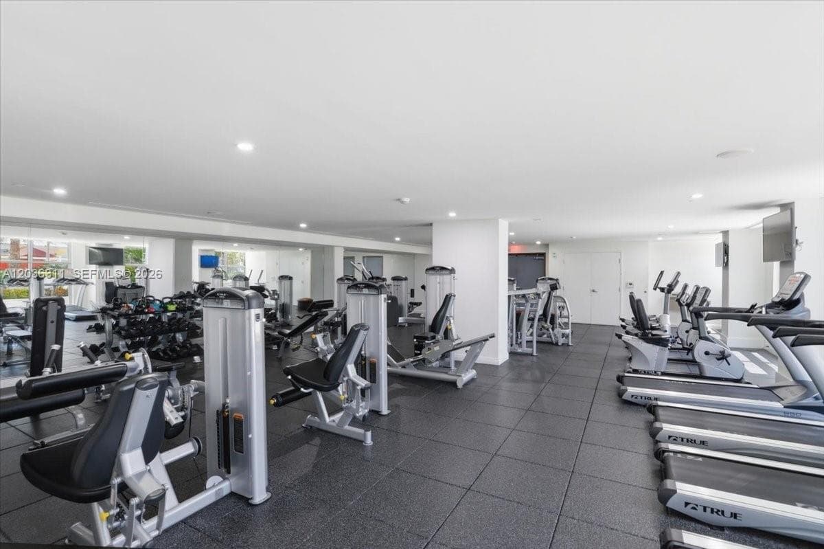 Circ Residences · #703 in Hollywood - Photo 58