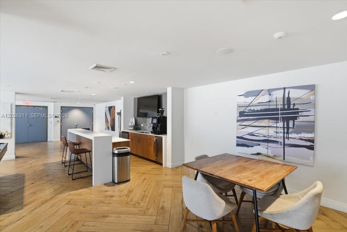 Circ Residences · #703 in Hollywood - Photo 31