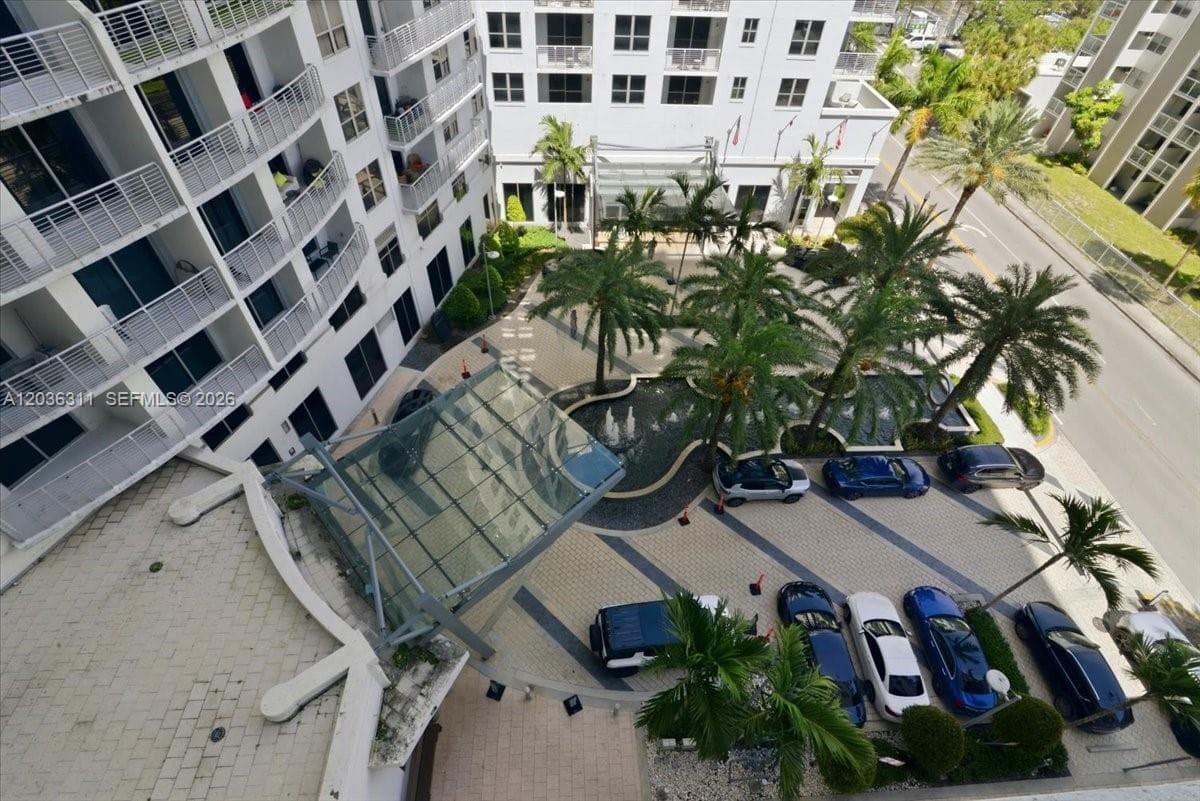 Circ Residences · #703 in Hollywood - Photo 21