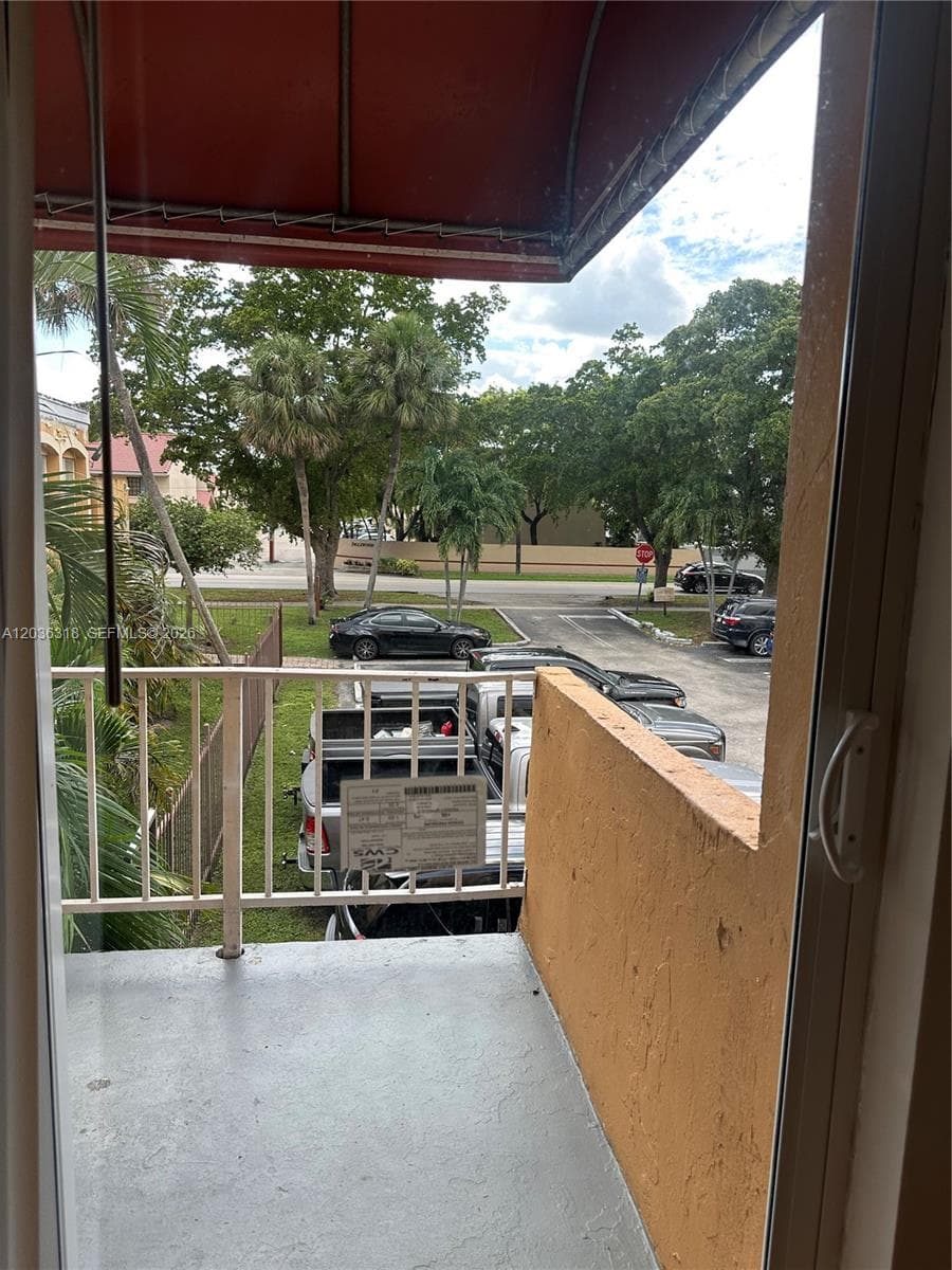 VENETIAN GARDENS · #B201 in Hialeah - Photo 10
