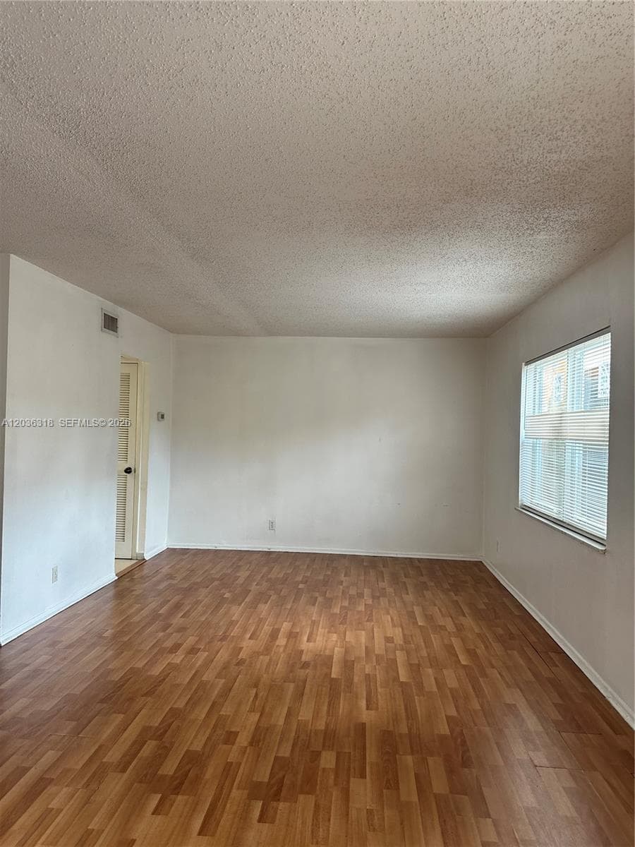 VENETIAN GARDENS · #B201 in Hialeah - Photo 4