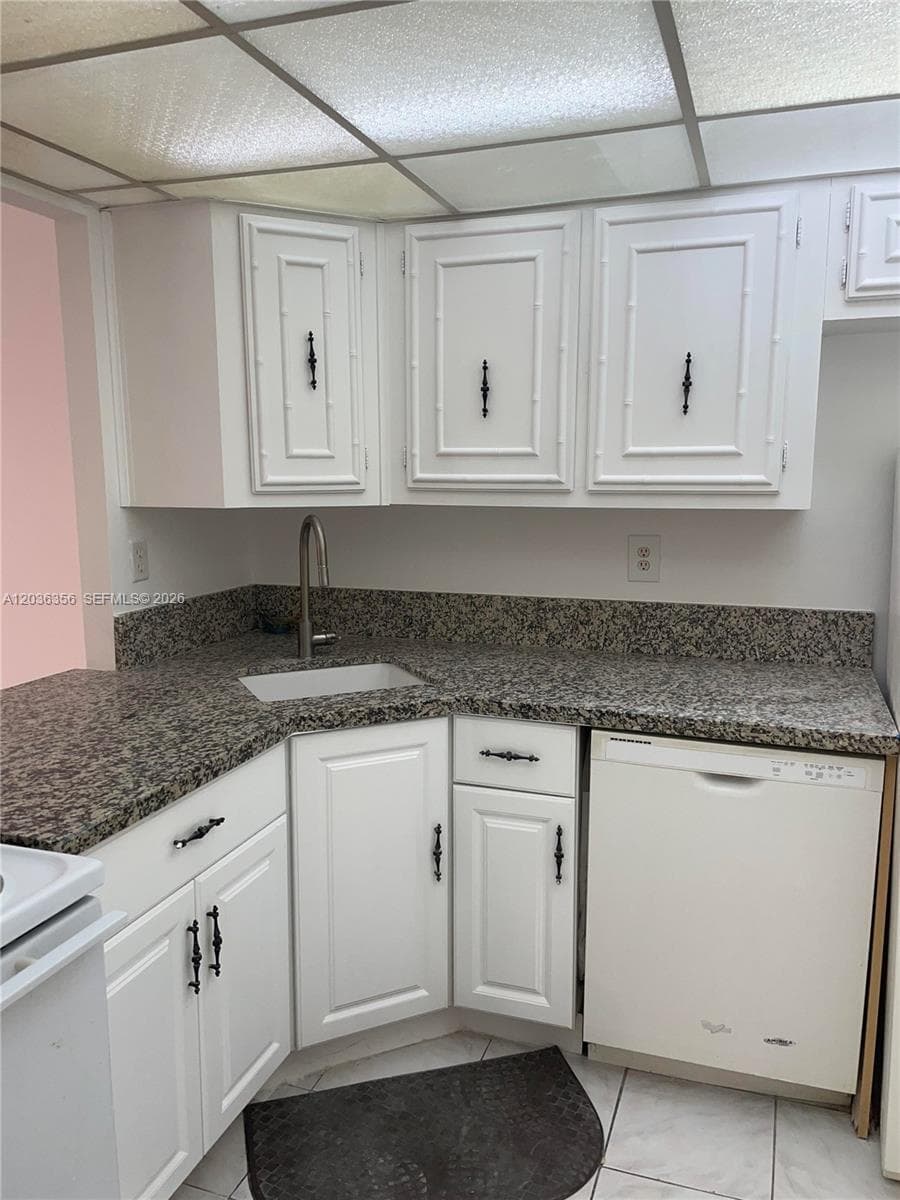 DE SOTO PARK SOUTH · #414 in Hallandale Beach - Photo 2