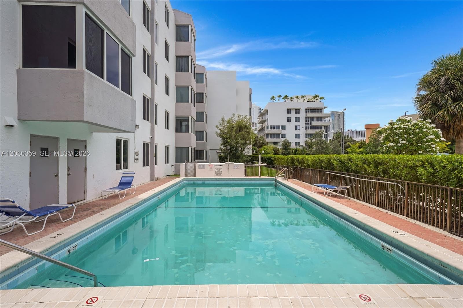 Caribbean Breeze · #407 in Sunny Isles Beach - Photo 11