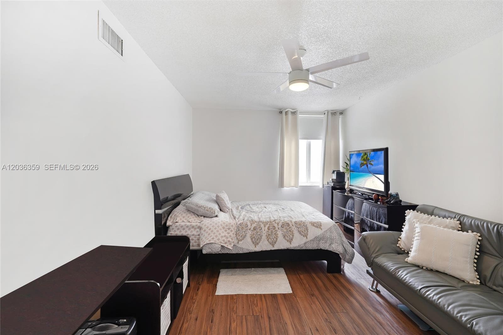 Caribbean Breeze · #407 in Sunny Isles Beach - Photo 8