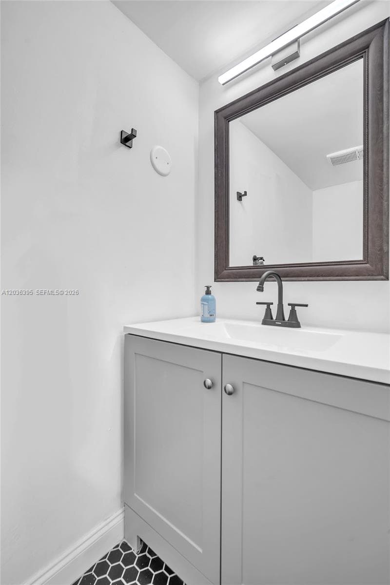 Fairways Rivera Condo · #626 in Hallandale Beach - Photo 11