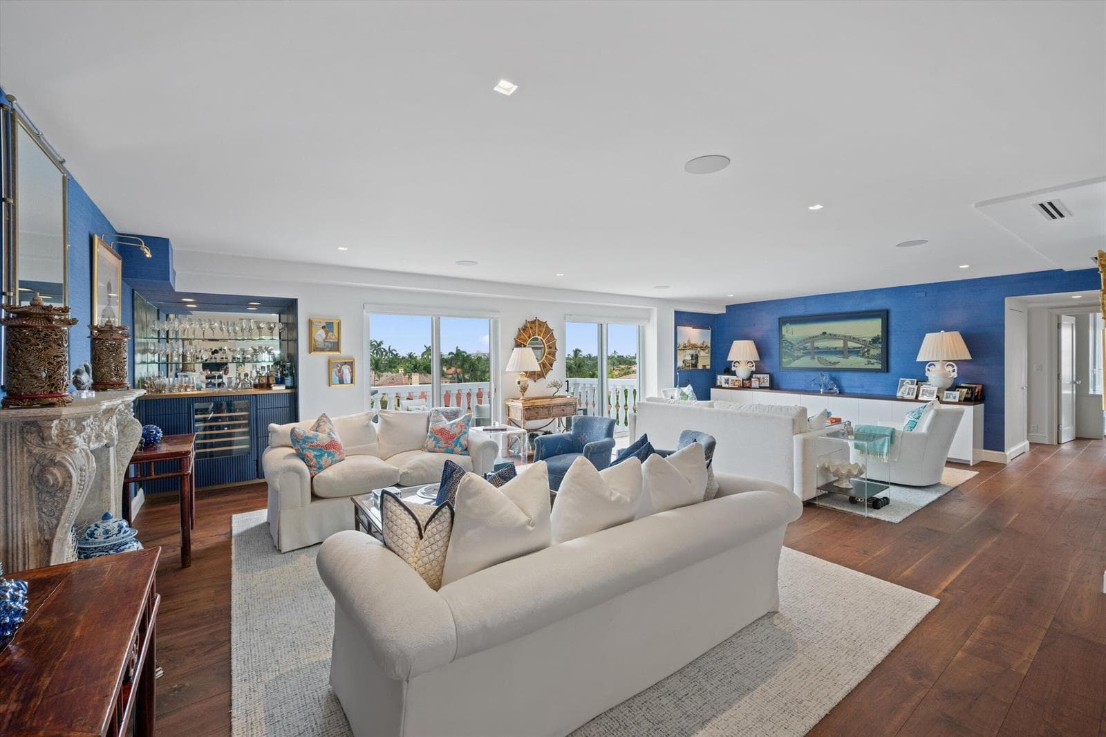 330 Cocoanut Row #5b