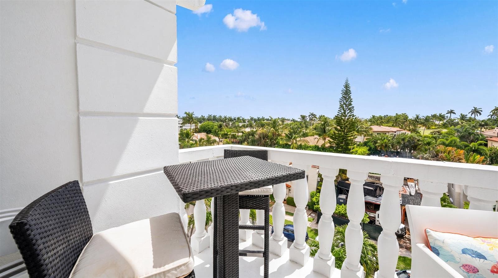 33-330 Cocoanut Row Unit 5B