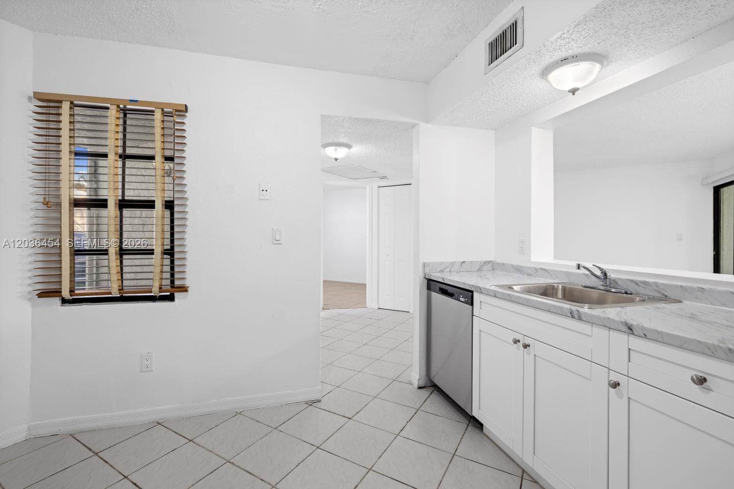Lakeshore Condo · #1055G in Homestead - Photo 12