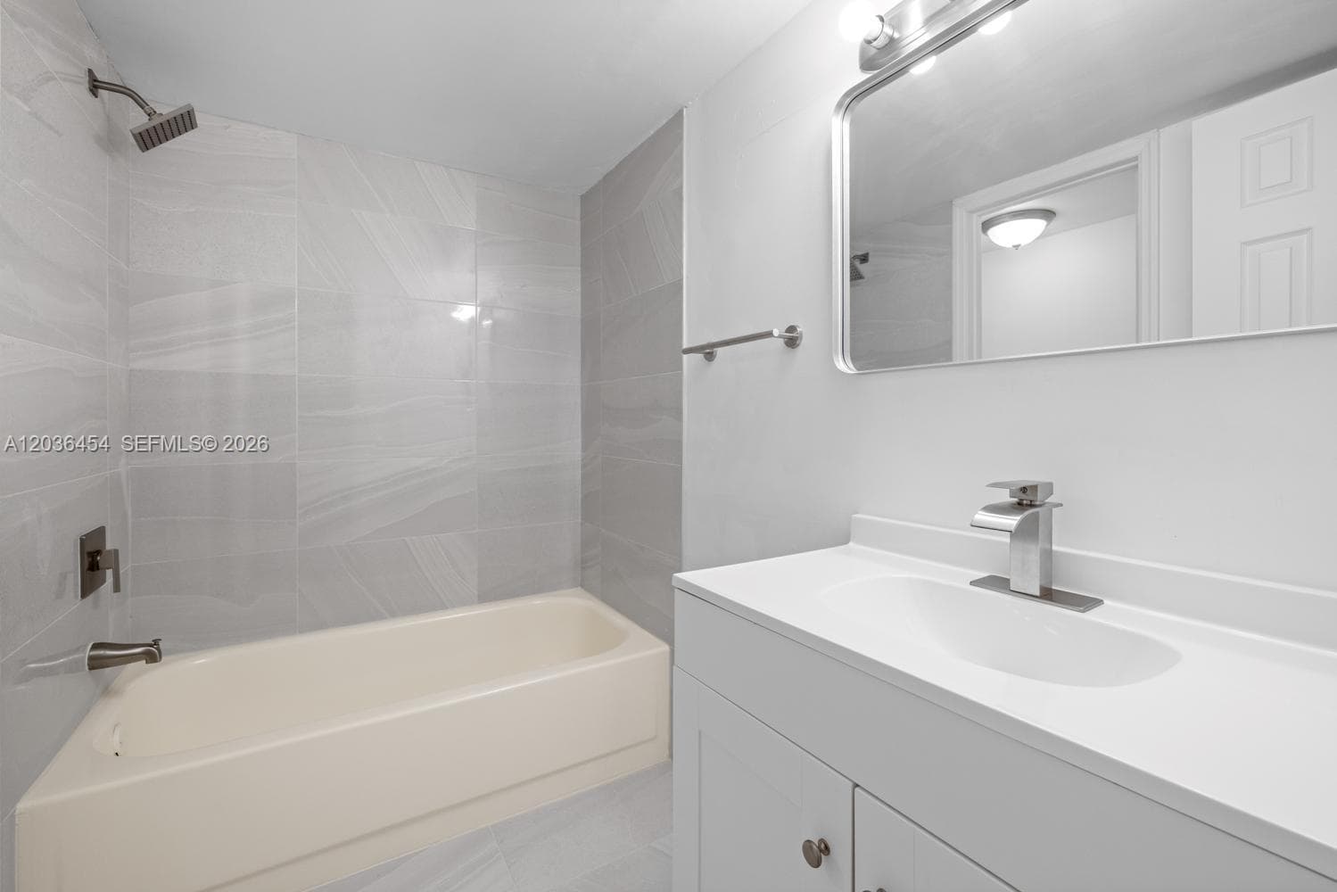 Lakeshore Condo · #1055G in Homestead - Photo 20