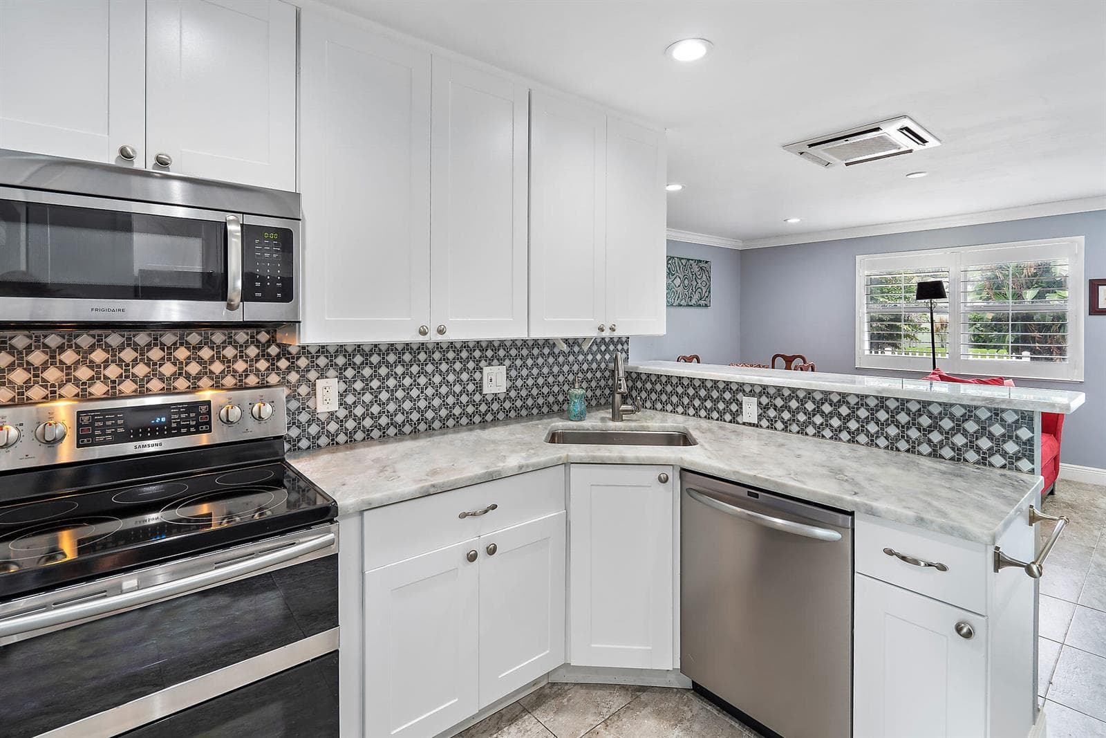 1779 Len Dr 2 bedroom kitchen 3