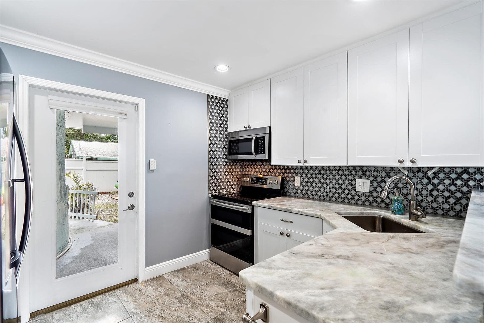 1779 Len Dr 2 bedroom kitchen 2