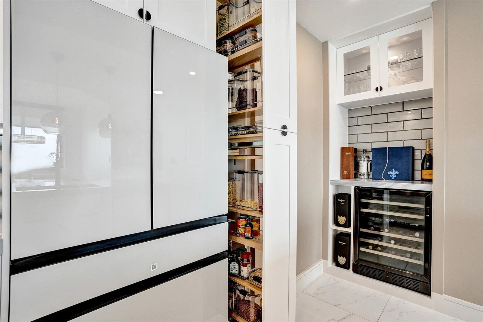 STRADA 315 #1206 KITCHEN PANTRY SLIDE OU