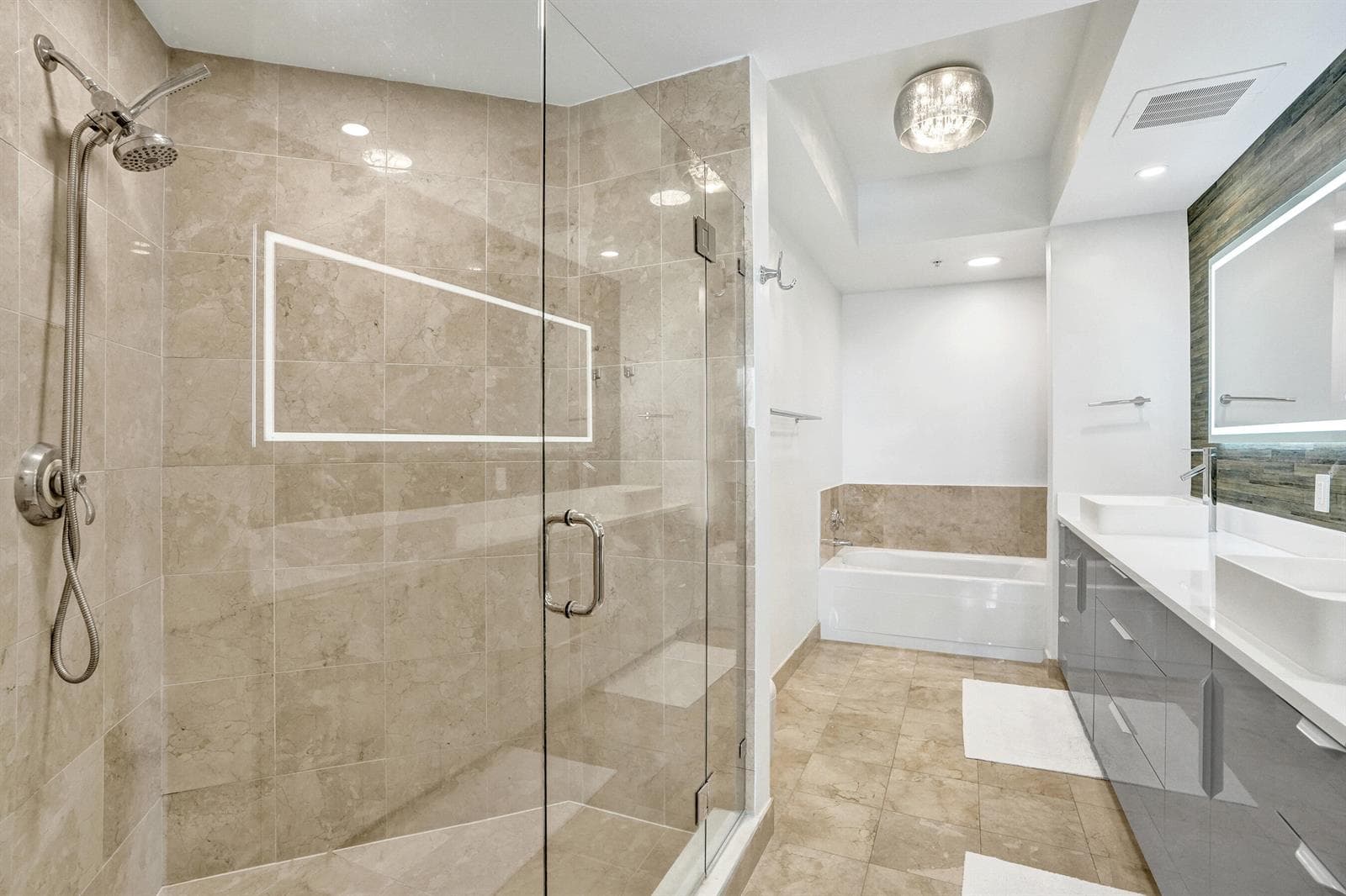 STRADA 315 #1206 MASTER BATH