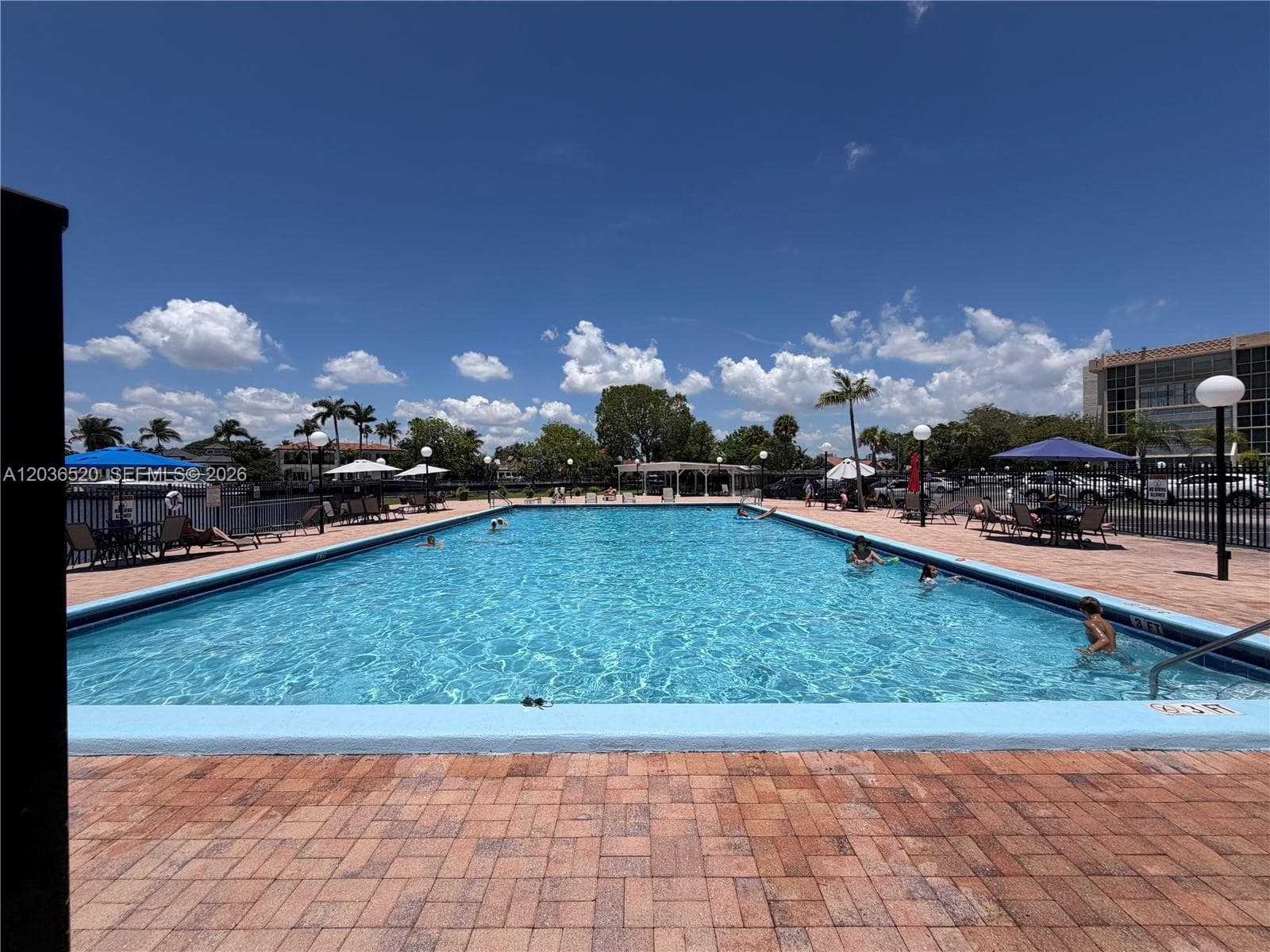 DESOTO PARK · #303 in Hallandale Beach - Photo 15