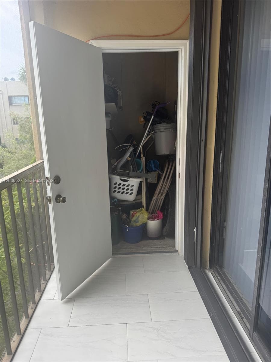 Fox Chase · #310 in Miami - Photo 27