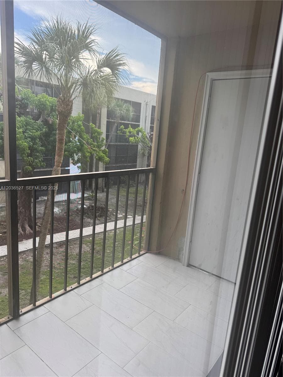 Fox Chase · #310 in Miami - Photo 26