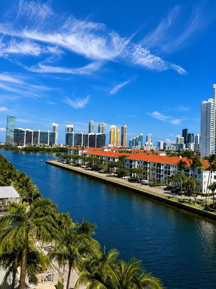 EASTSIDE AT AVENTURA COND · #604 in Aventura - Photo 4