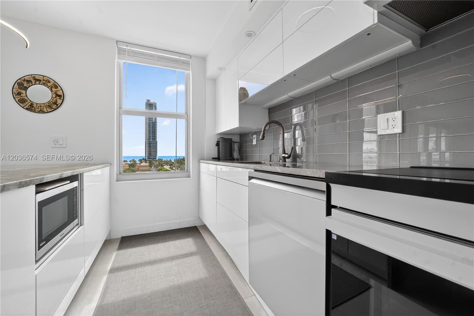 WINSTON TOWERS 400 · #818 in Sunny Isles Beach - Photo 16