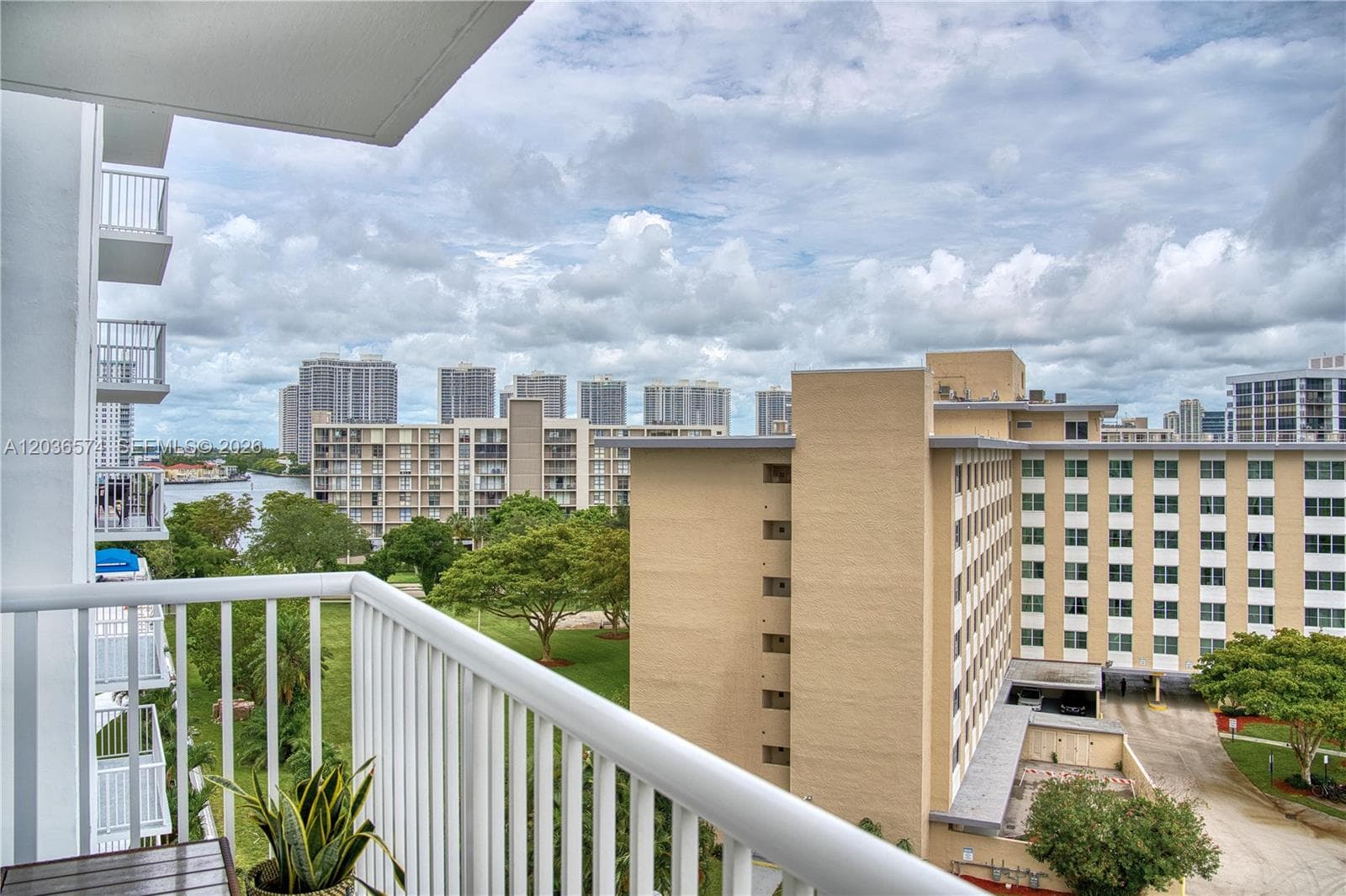 WINSTON TOWERS 400 · #818 in Sunny Isles Beach - Photo 45