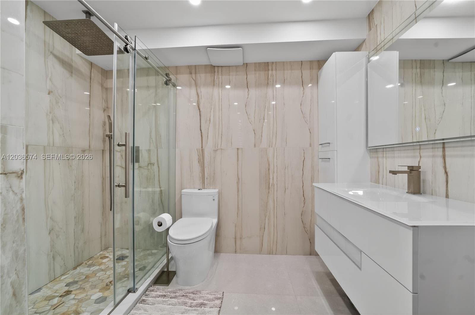 WINSTON TOWERS 400 · #818 in Sunny Isles Beach - Photo 31