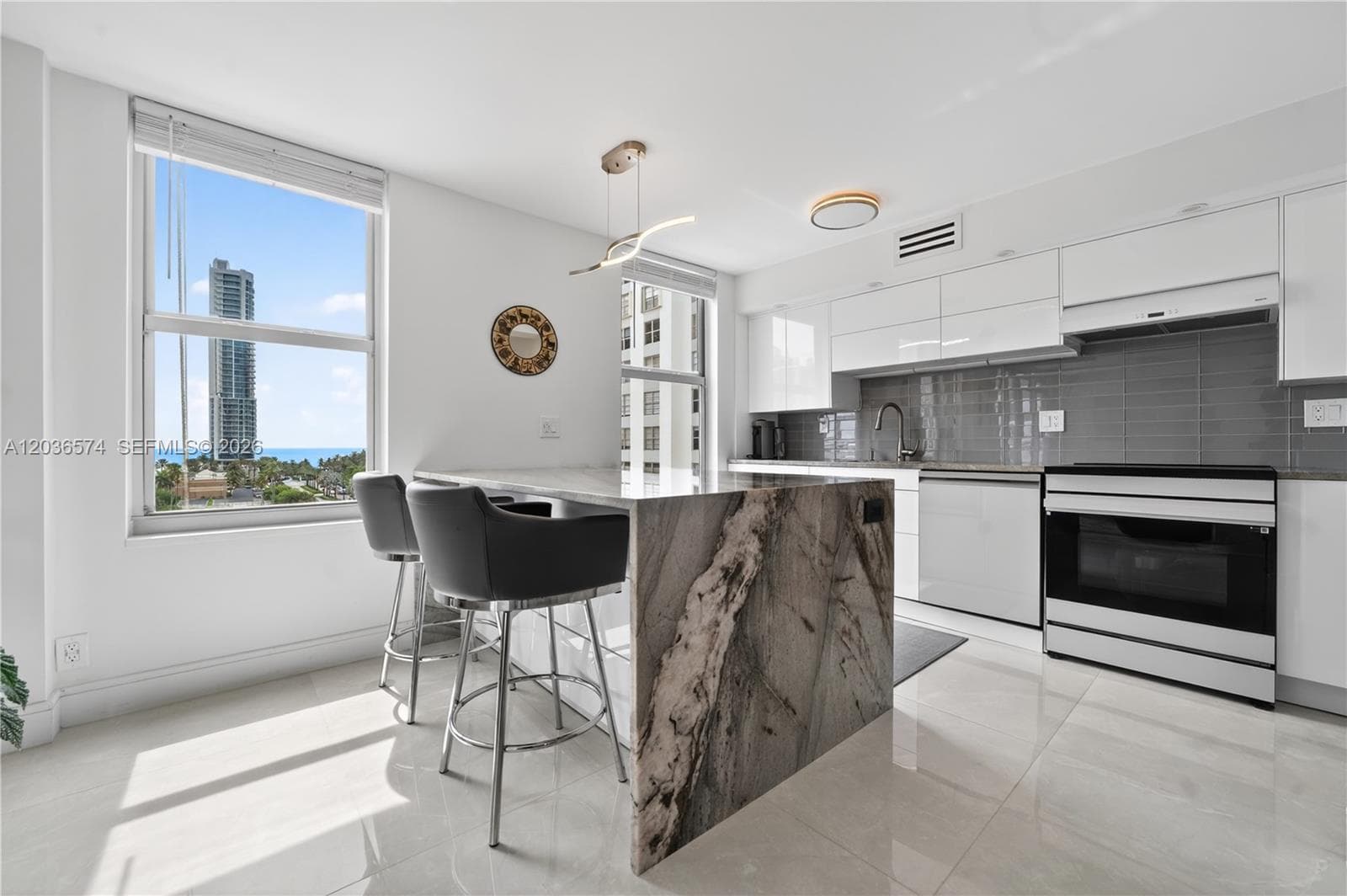 WINSTON TOWERS 400 · #818 in Sunny Isles Beach - Photo 21
