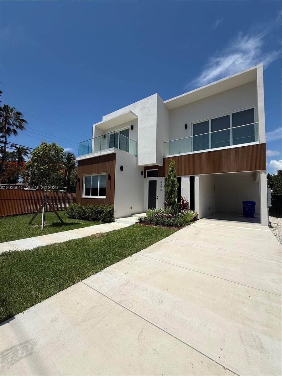 3326 Elizabeth St photo 2