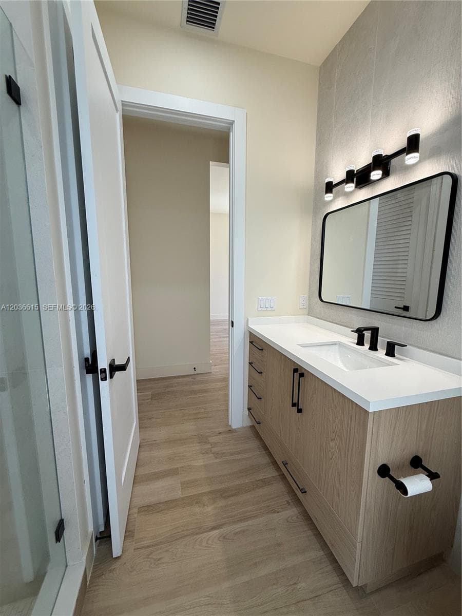 3326 Elizabeth St photo 13