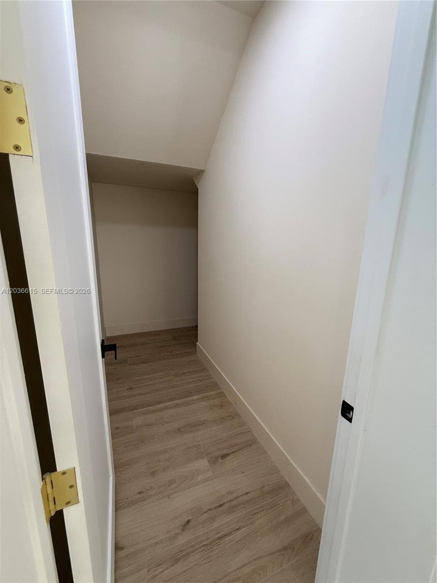 3326 Elizabeth St photo 28