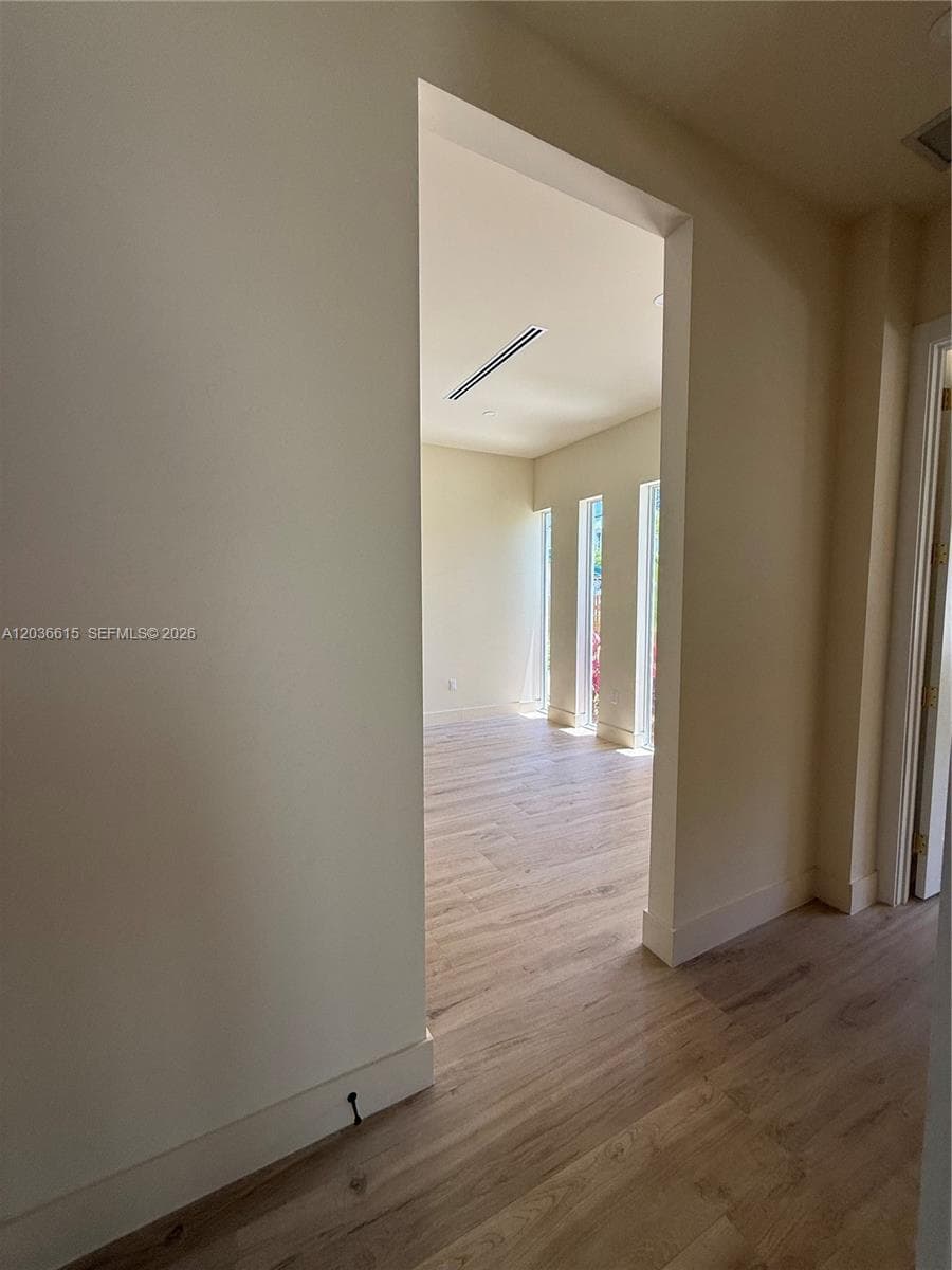 3326 Elizabeth St photo 14