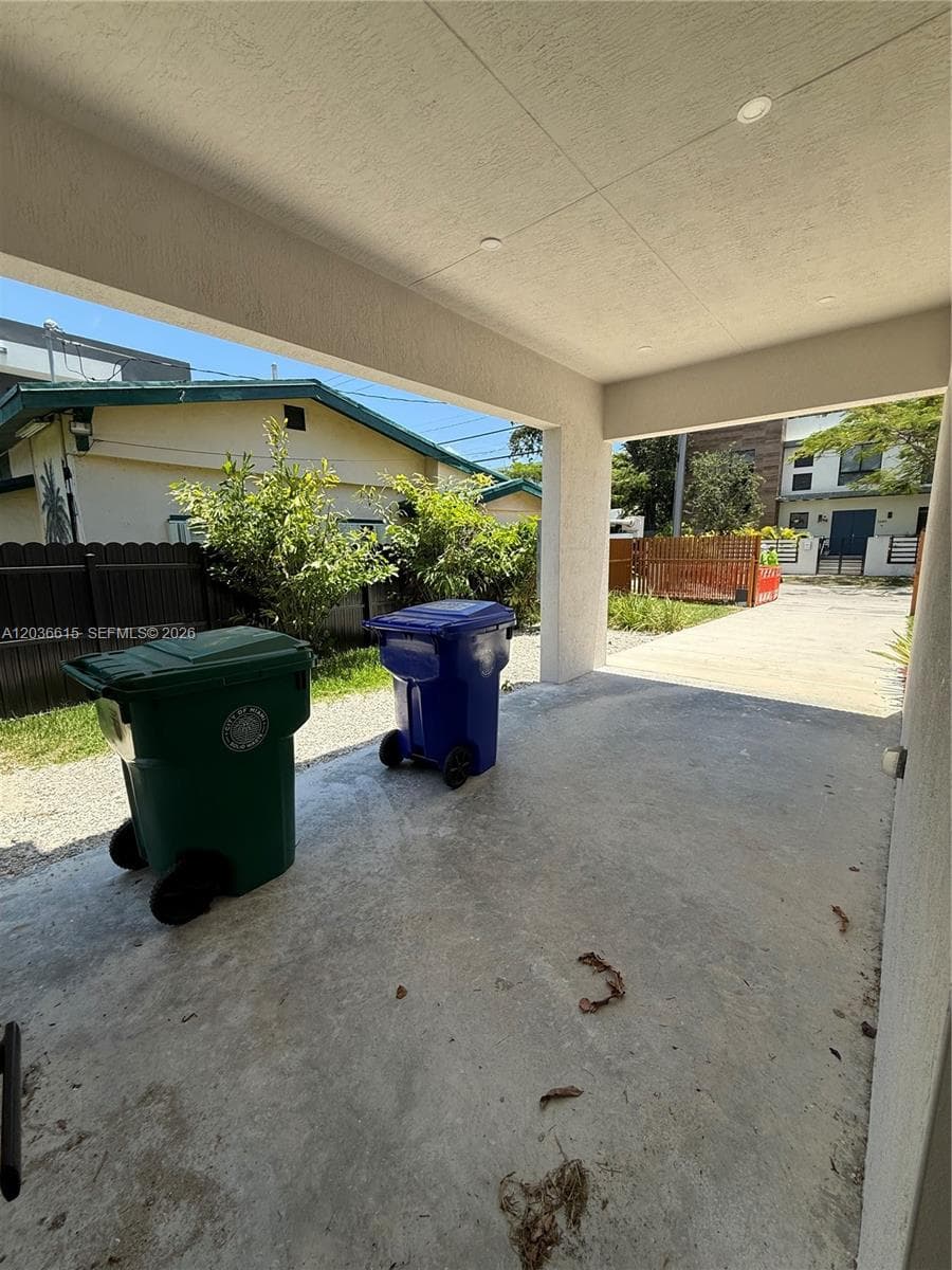 3326 Elizabeth St photo 55