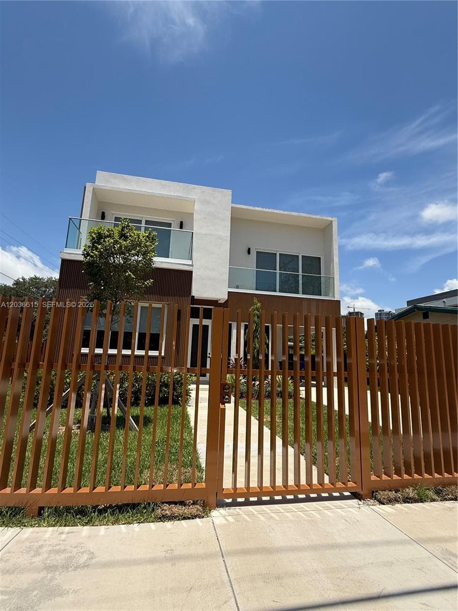 3326 Elizabeth St photo 59