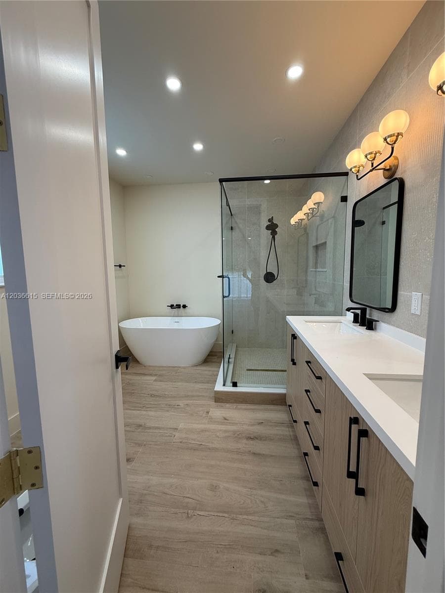 3326 Elizabeth St photo 29