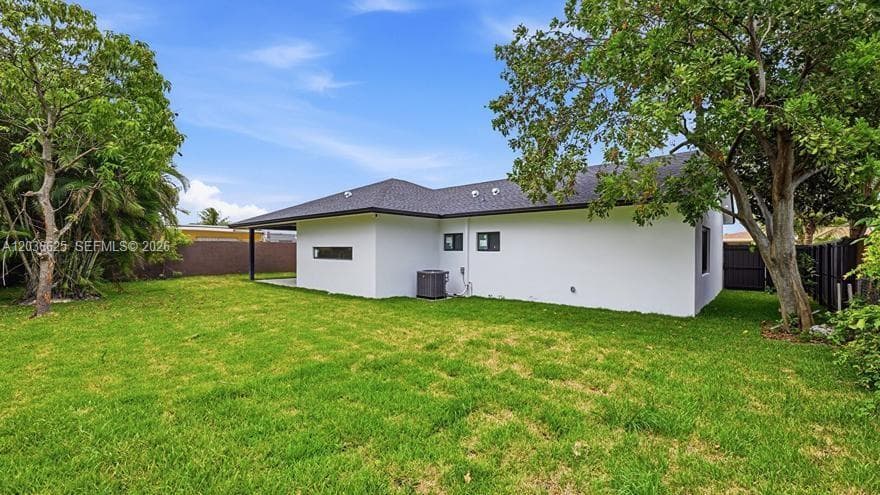 1140 NE 201st Ter photo 28