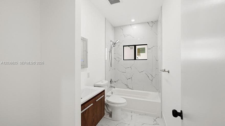 1140 NE 201st Ter photo 10