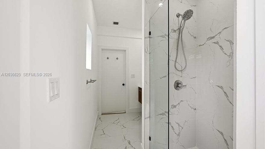 1140 NE 201st Ter photo 11